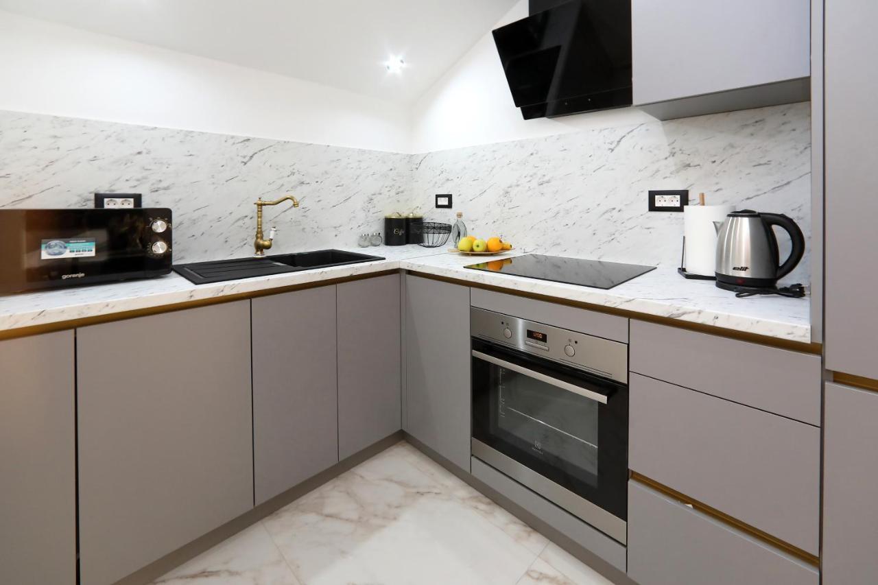 Luxury Apartments Monika Near The Sea With Private Parking Bibinje Exterior photo