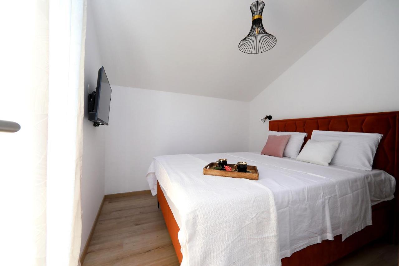 Luxury Apartments Monika Near The Sea With Private Parking Bibinje Exterior photo