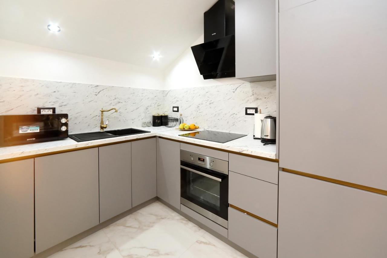 Luxury Apartments Monika Near The Sea With Private Parking Bibinje Exterior photo