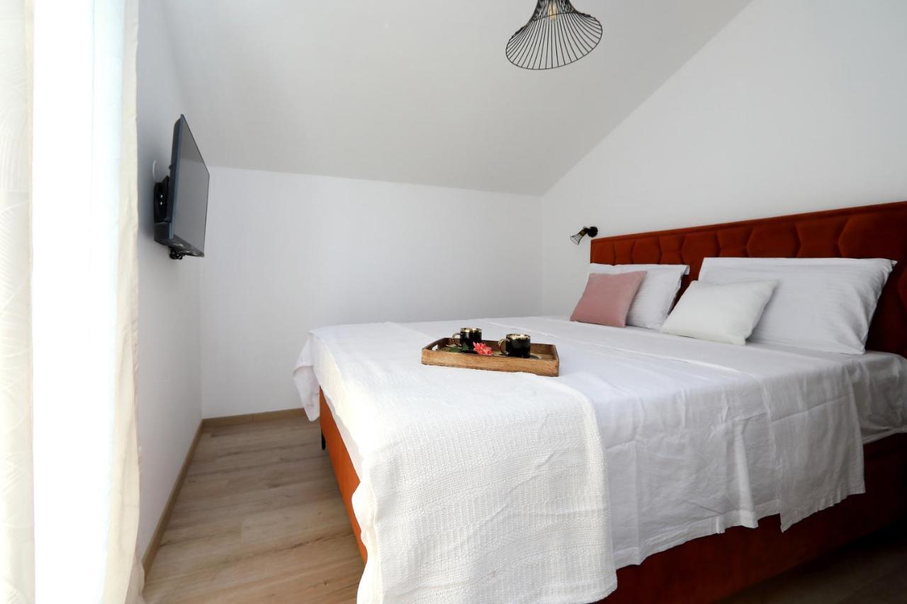 Luxury Apartments Monika Near The Sea With Private Parking Bibinje Exterior photo