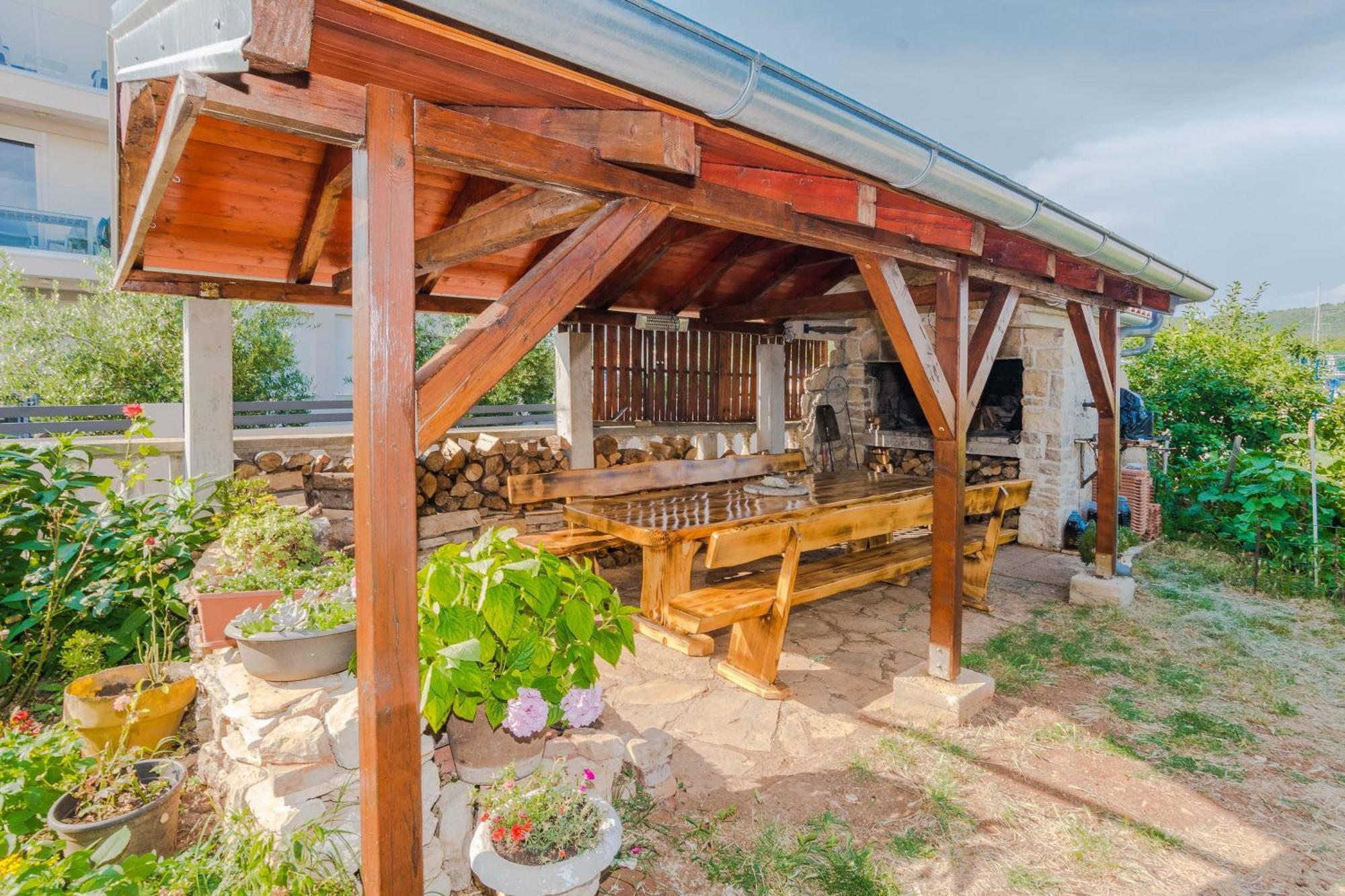 Luxury Apartments Monika Near The Sea With Private Parking Bibinje Exterior photo